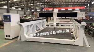 伊犁哈萨克自治州霍城县定制分体式大型模具雕刻机